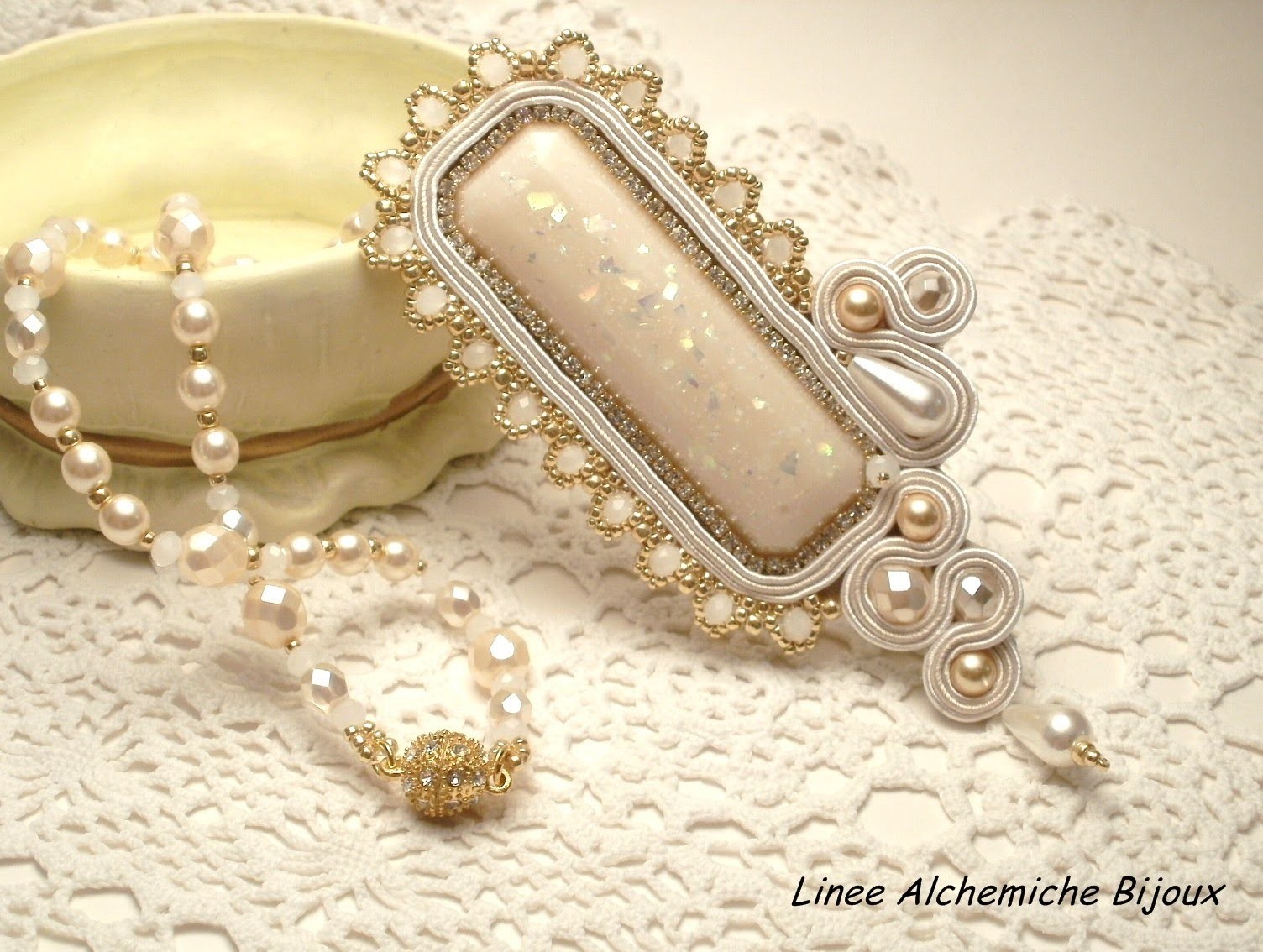 Collane da sposa e vetrina su LeMieNozze.it | Wedding Jewels