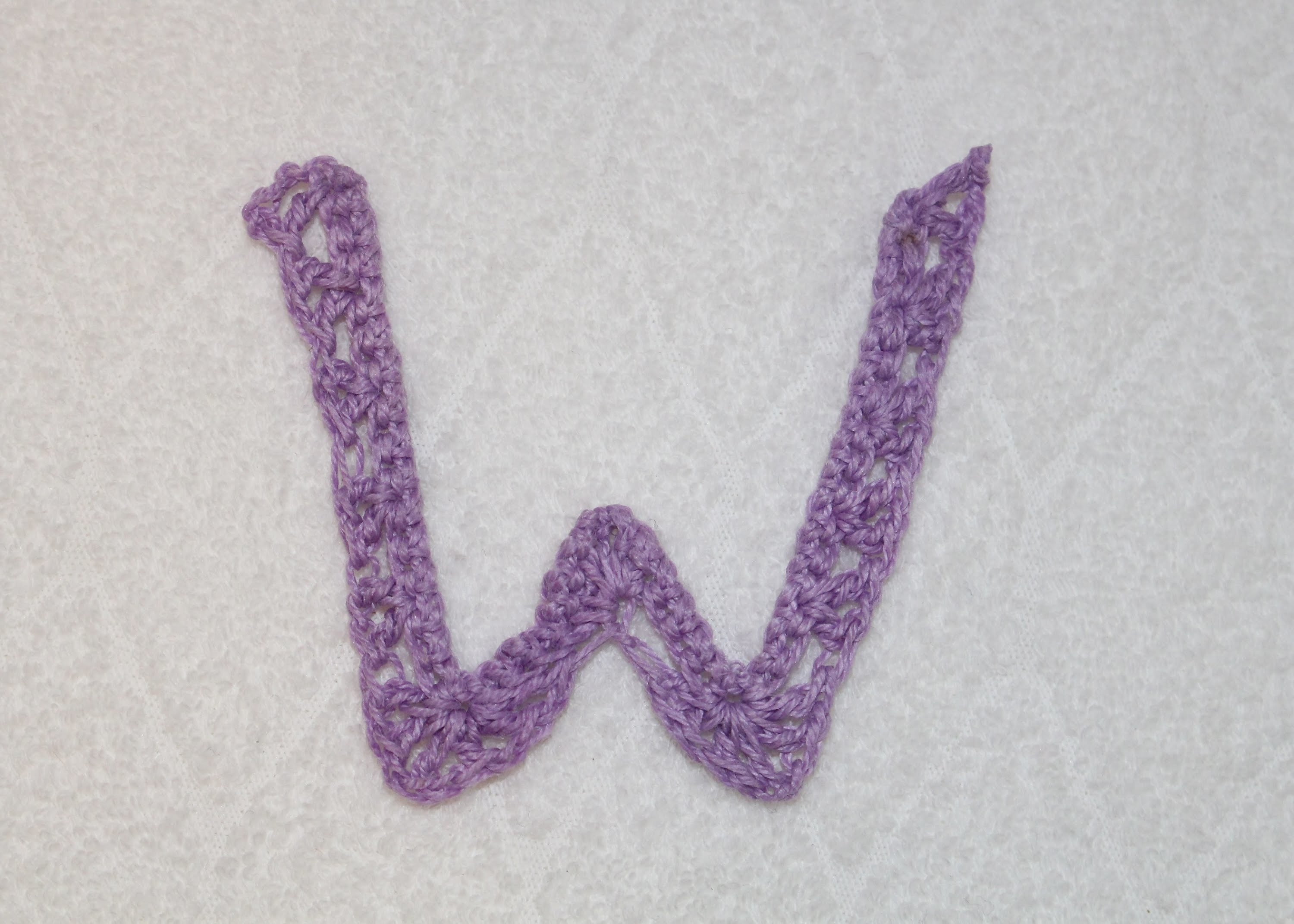 Alfabeto all'uncinetto: lettera W - Crochet Alphabet: letter W