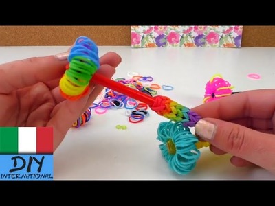 Decorazione fai da te con elastici colorati per penne (decorazione penne elastici colorati)
