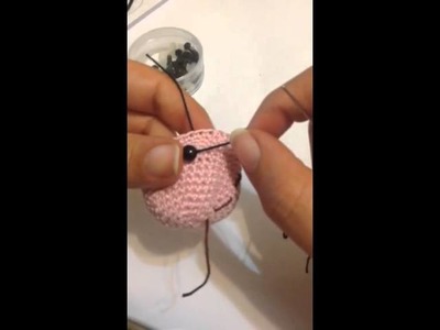 Come creare le ciglia su di un Amigurumi