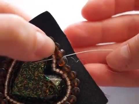 Tutorial - ciondolo "Cuore" al bead embroidery con Preciosa Pellet