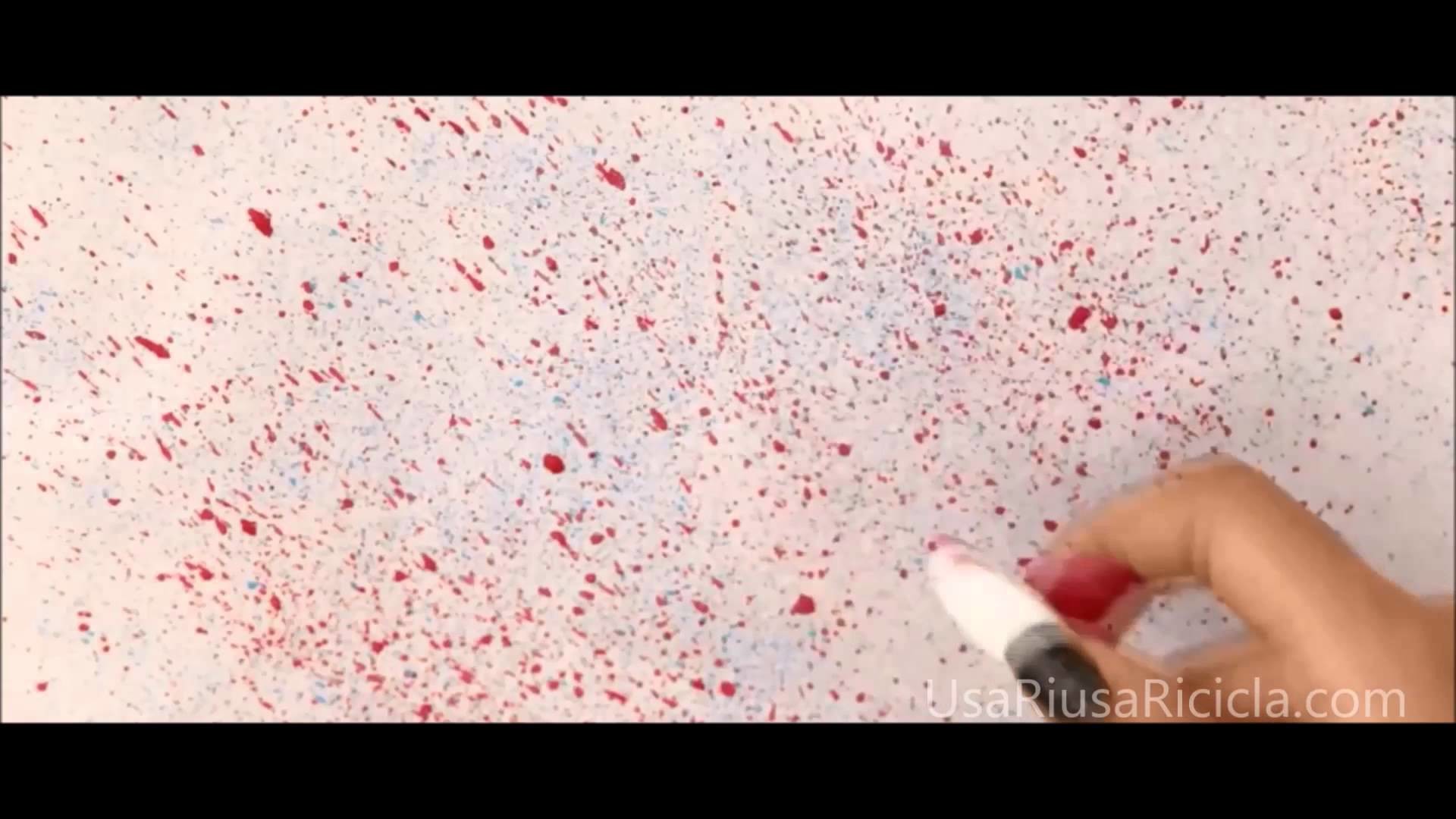 Toothbrush painting wrapping paper - UsaRiusaRicicla