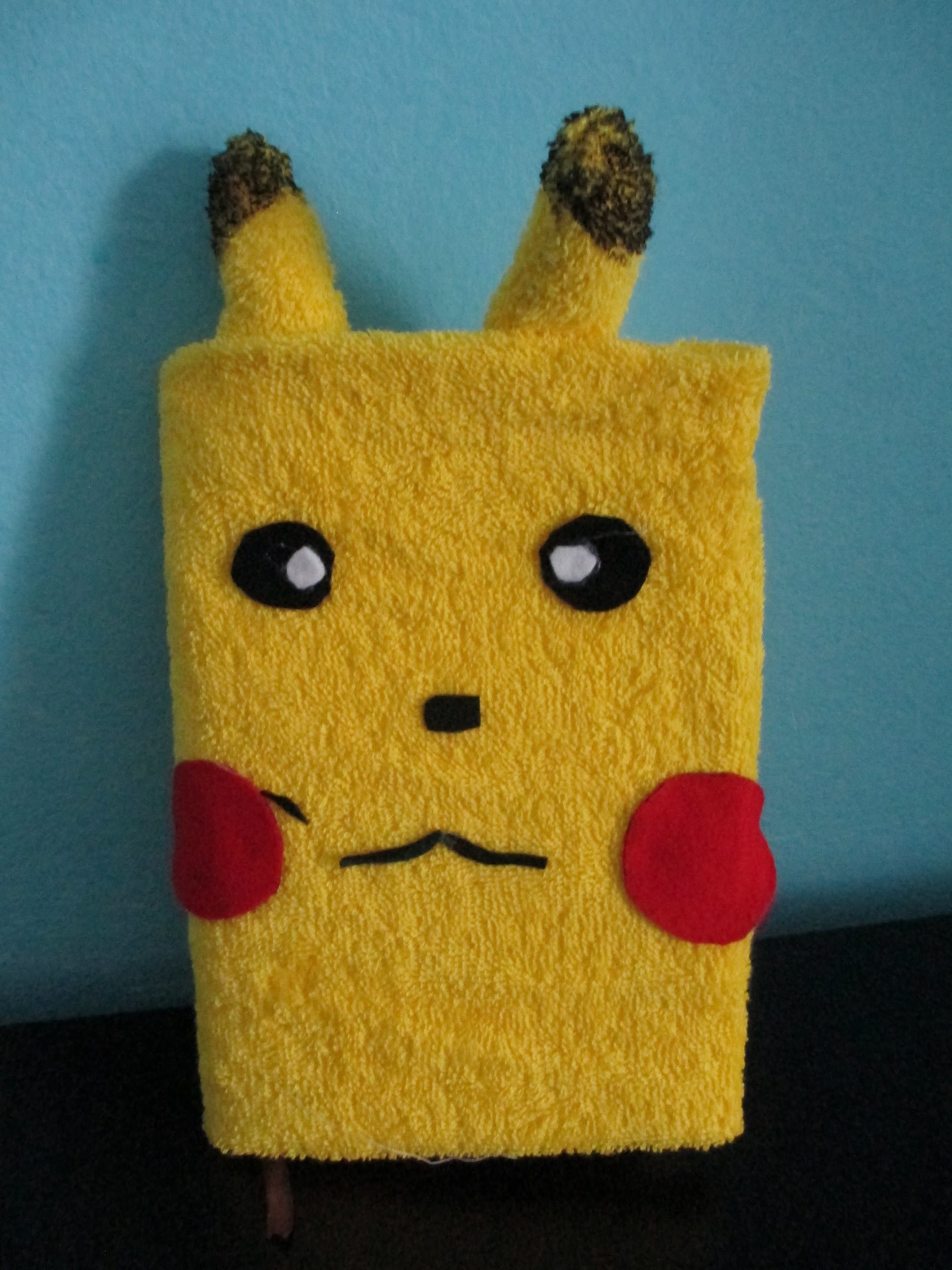 Come creare una cover pikachu per la vostra agenda.diario