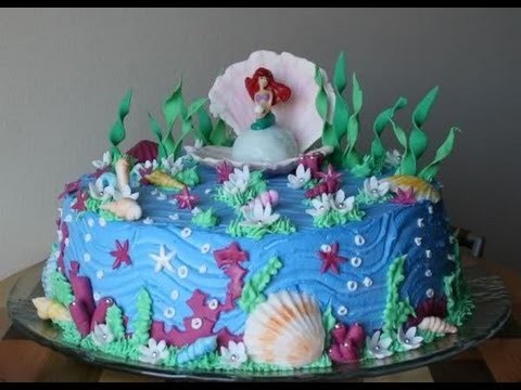 Tutorial per decorare la torta Sirenetta di Greedy Mermaid Cake sugar paste