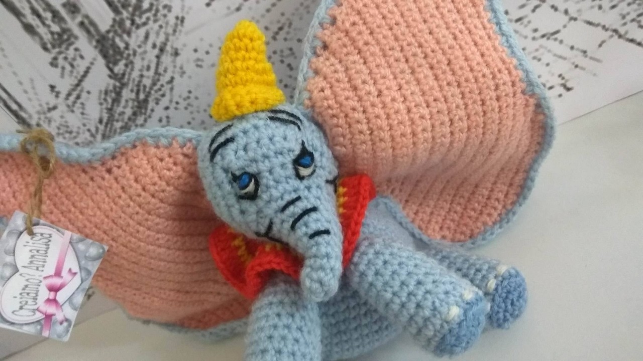 Elefantino Dumbo amigurumi uncinetto. amigurumi crochet elephant dumbo
