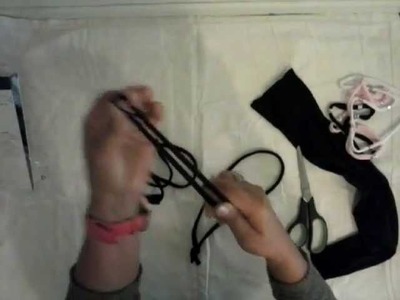 Come creare il cordoncino in lycra per braccialetti elastici con i collant