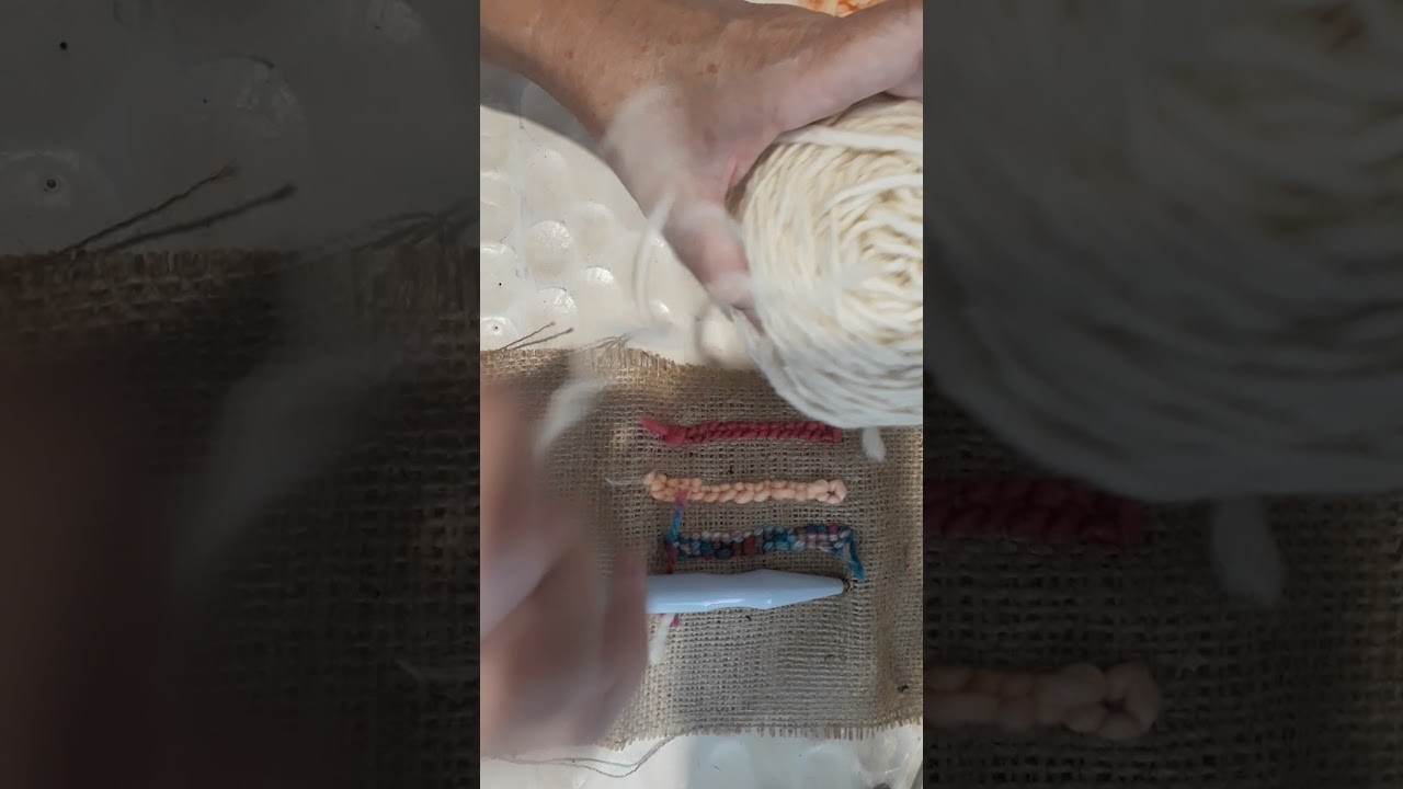 Bordamos con pura lana en tecnica punch needle #MarianaMaiArteTextil