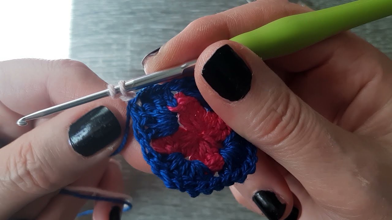 Uncinetto-Crochet.Come nascondere i fili di colore diverso senza fatica.