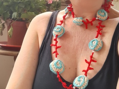 Crochet - Collana estate conchiglie e coralli molto facile e bella.Crochet shell and coral necklace