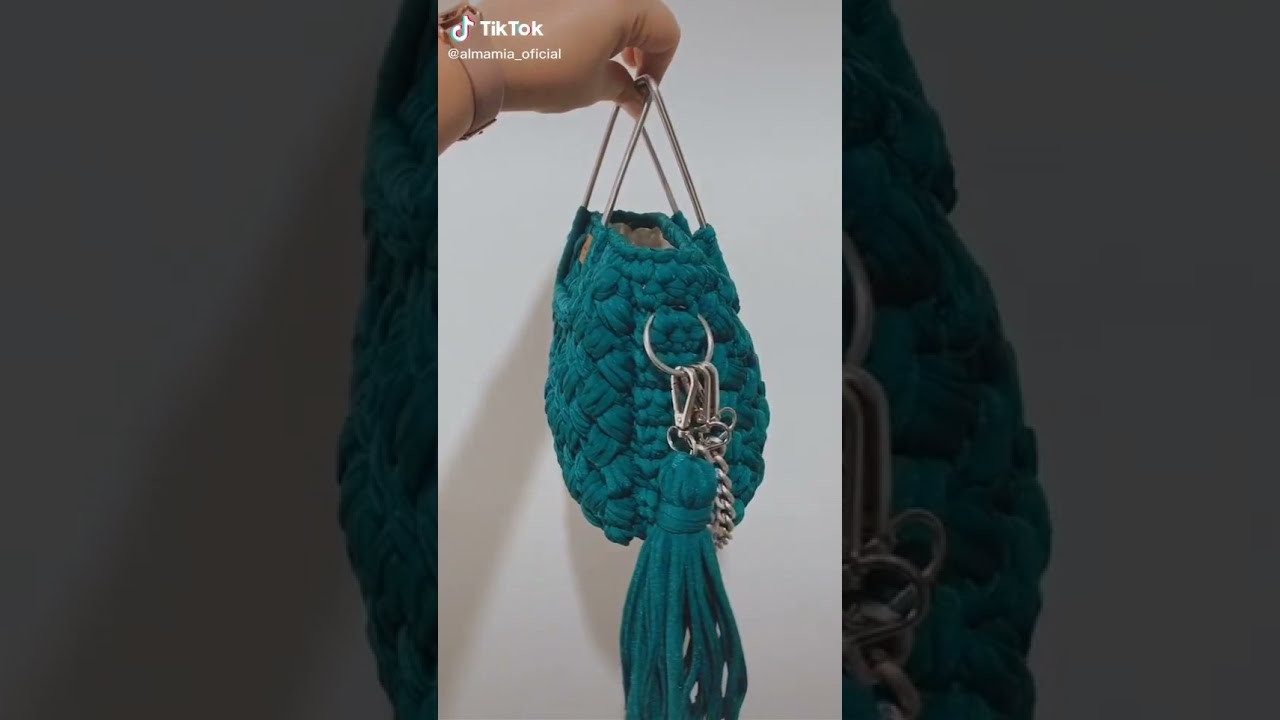 Bolso ELEGANTE tejido a crochet!!! #BolsoAzúl #crochet #azul #bolsa #bolsoElegante. #bolsoHermoso