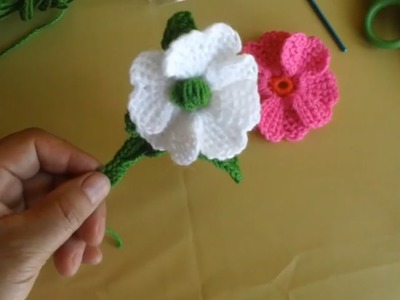 Flores a crochet con tallo