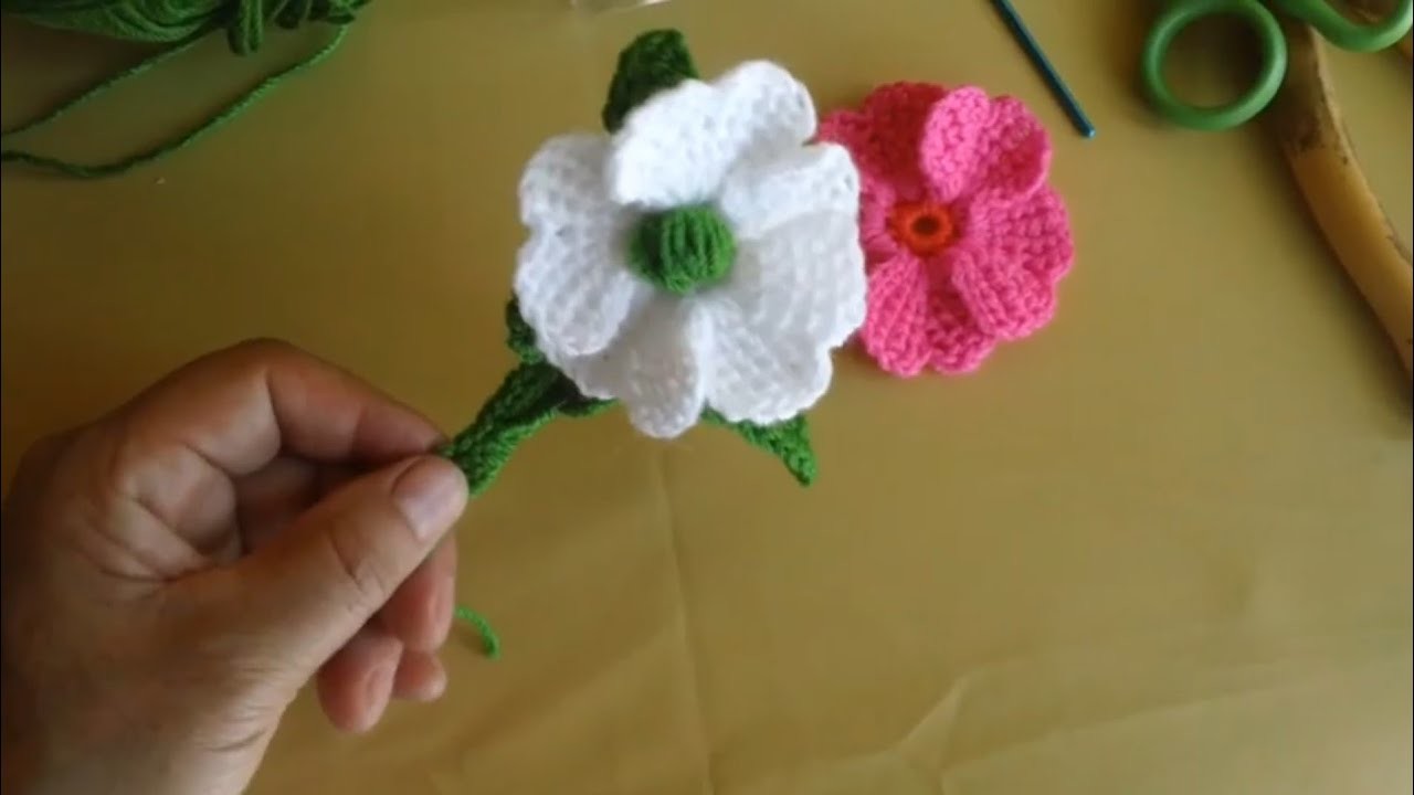 Flores a crochet con tallo