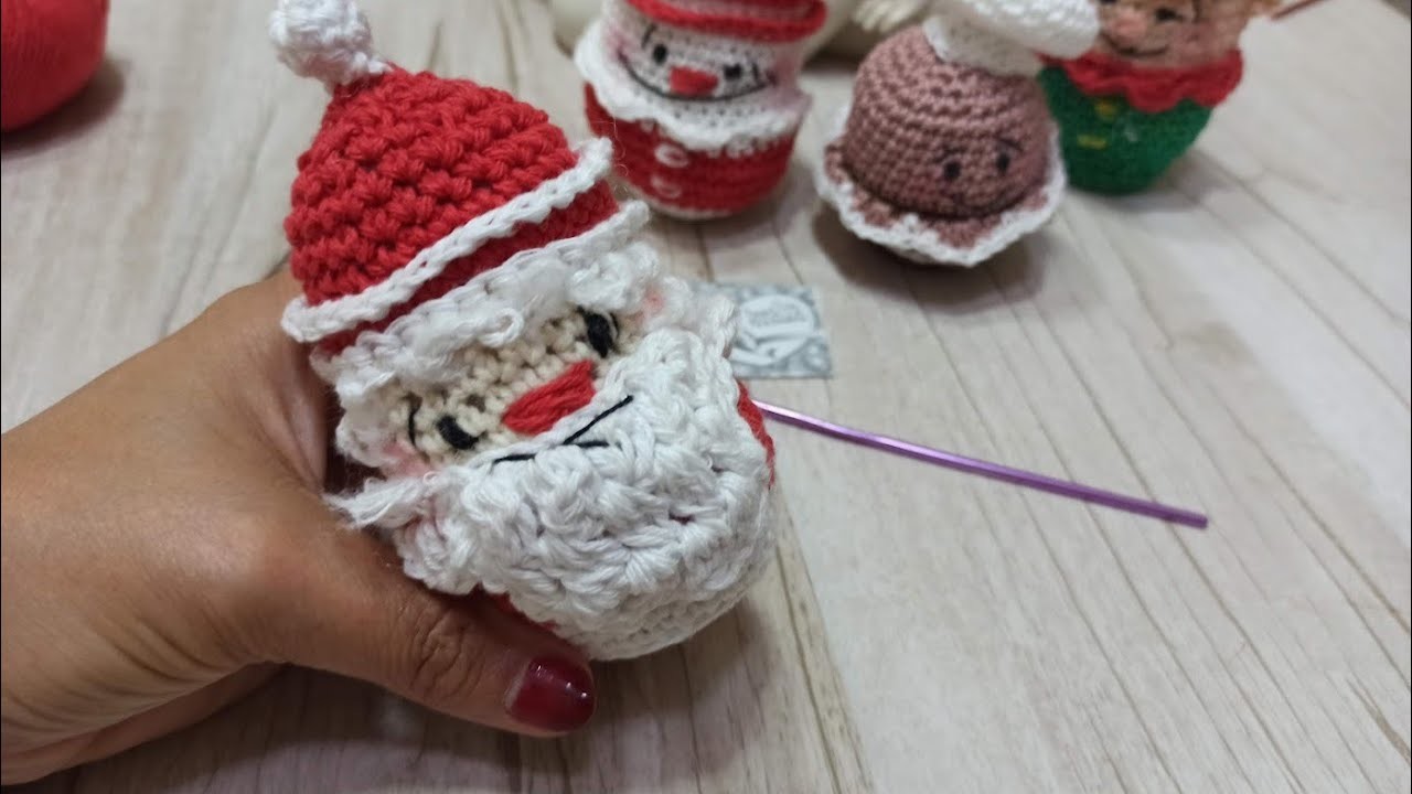 Amigurumi cupcake Babbo natale pupazzo di neve crochet uncinetto Santa Claus snowman