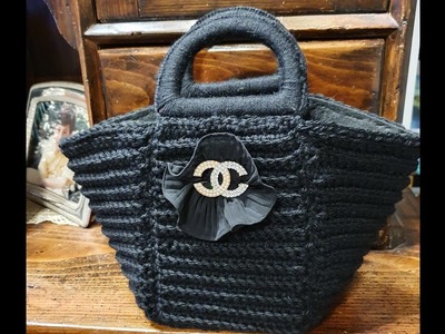 TUTORIAL per Realizzare una elegante borsa nera in lana.