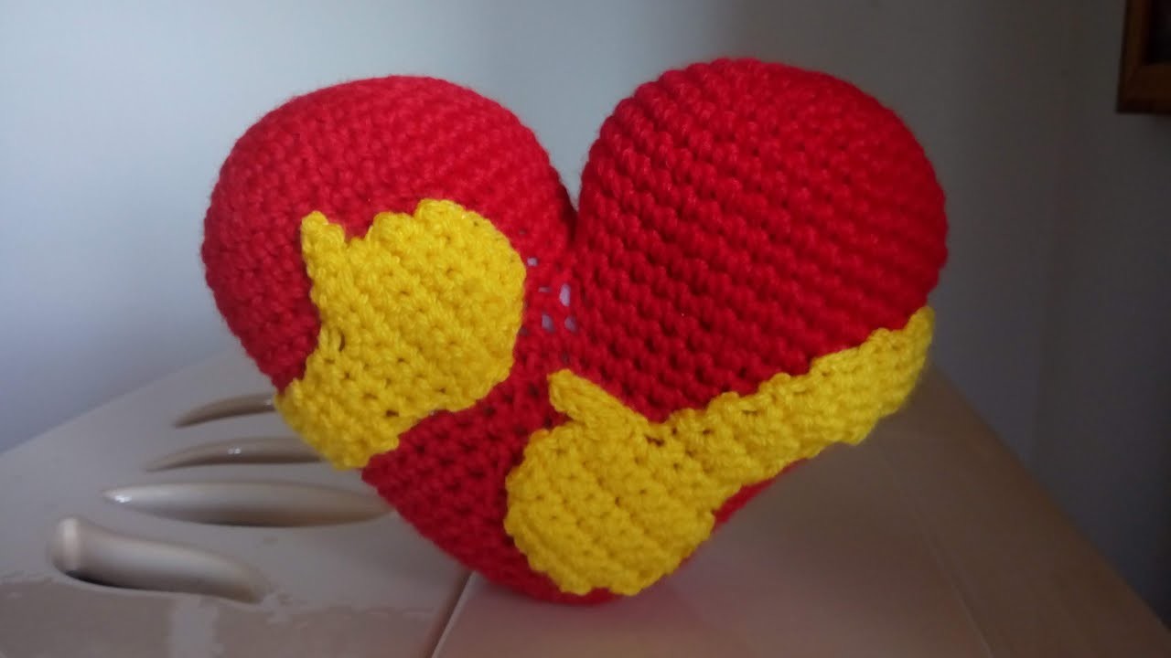 #Tutorial #Amigurumi #Uncinetto #Cuore #Abbraccio - Crochet #heart #hug #care #reaction #StValentine