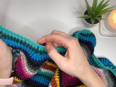 Crochet zig-zag blanket