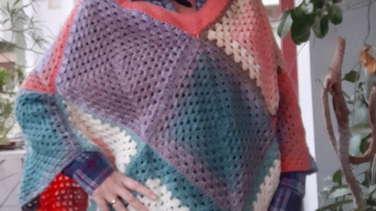 Crochet- Poncho "Voglia di Coccole "