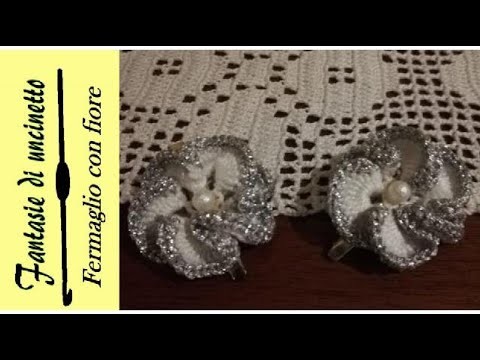 Fermaglio con fiore